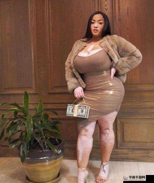 欧黑人巨美女巨大 AAA 片：探索跨文化的性魅力