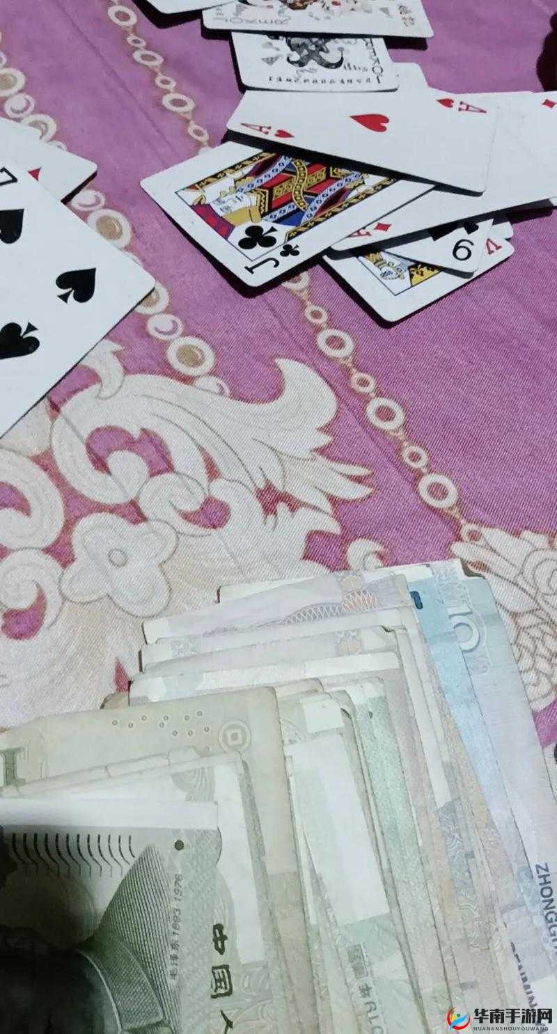 在洗手间打扑克又疼又叫：一场尴尬的游戏