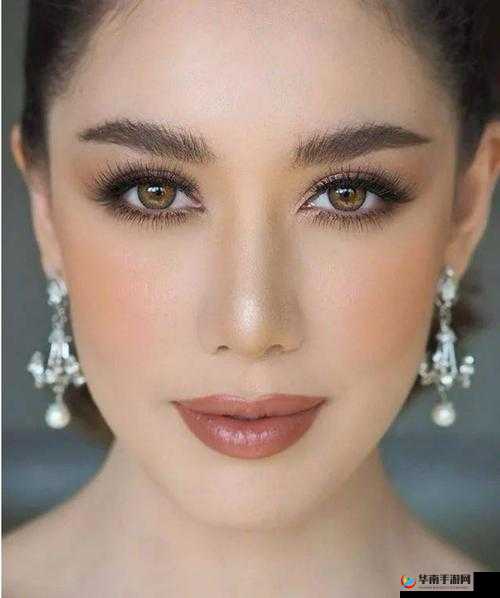 探索 YSL 千人千色 YESE86 官网:探寻时尚美妆的奥秘