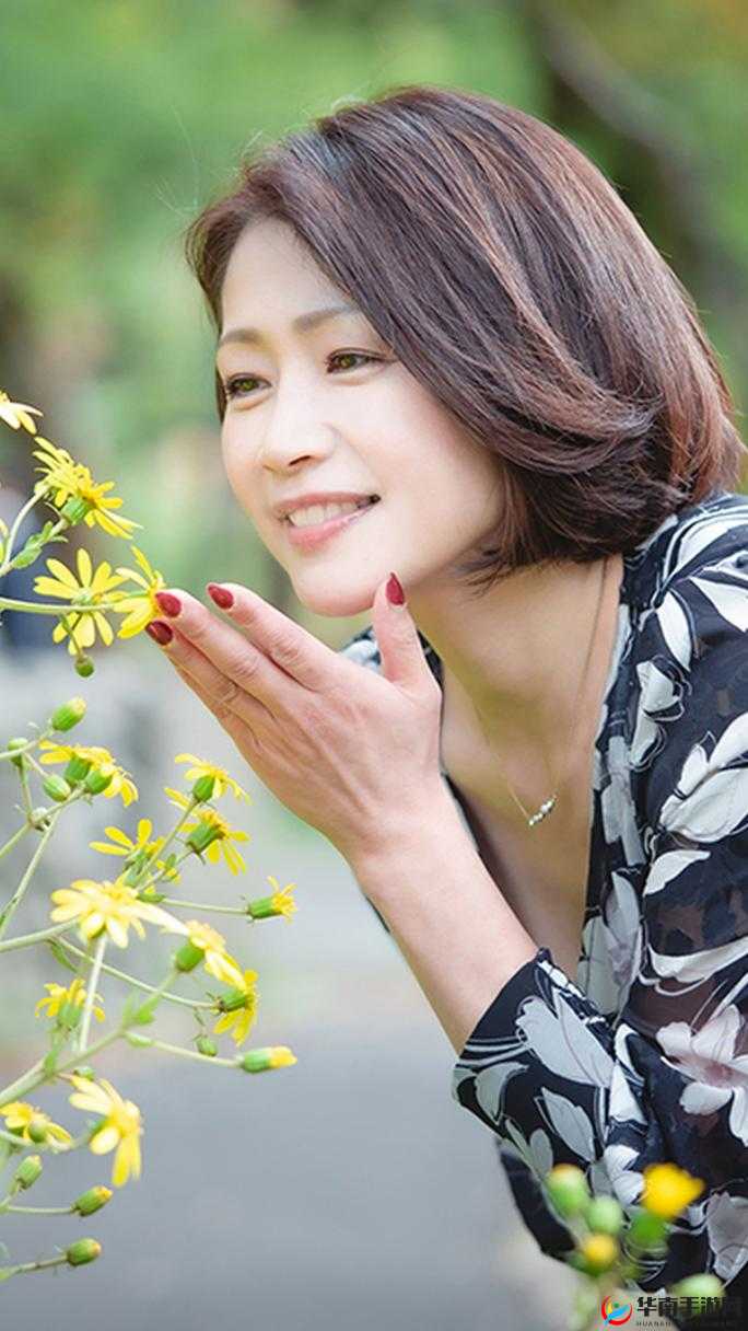 友田真希：日本知名人物