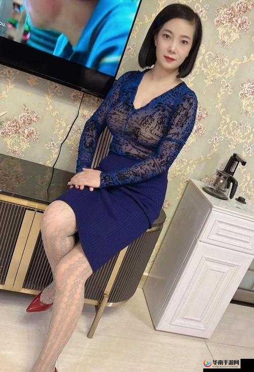 丝袜老 BwBwBw:复古时尚的魅力