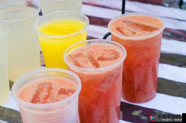 草莓丝瓜芭乐鸭脖奶茶搭配食物：探索独特的美味组合