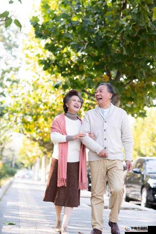 老头老太激情做爰的浪漫爱情故事