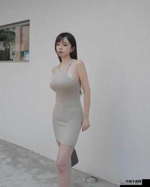 精品淑女少妇 AV 久久免费:百位气质女神演绎极致诱惑