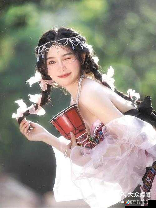 美女口爆国产：独特视角下的别样风情呈现