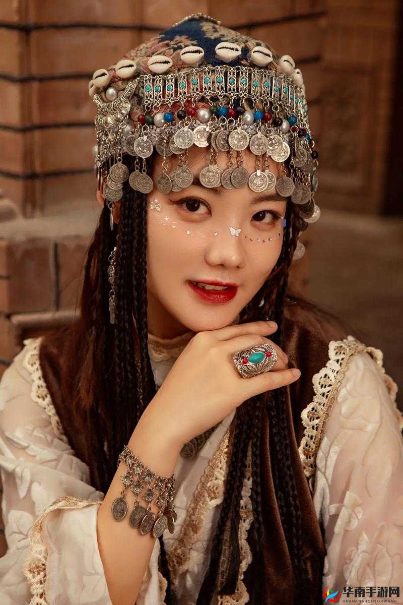 もりもいろみる蜜桃色牛奶的美妙滋味：品味少女的甜美与风情