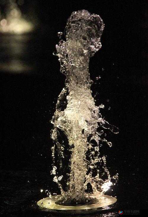 美少女喷泉,这画面太清凉了