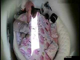 少妇与黑人老外激情做爰的浪漫故事