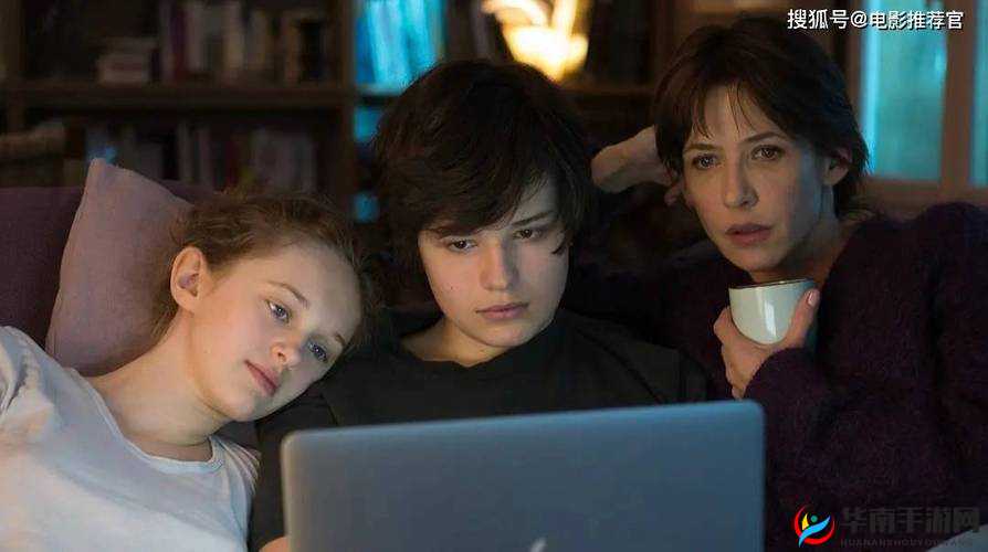 国外乱伦现象引发的家庭与社会问题探讨：伦理与法律的边界何在？