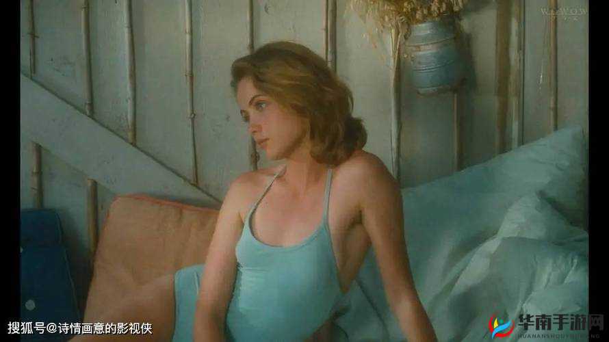 欧美老妇挺动乱伦：伦理与欲望的交织