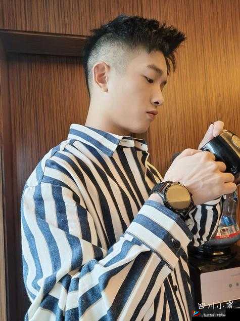 四川小虎 gy2022 独特外观尽显魅力风采