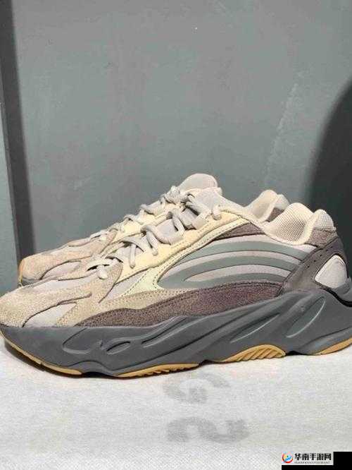 YEEZY700 好硬：这双鞋的硬度让人印象深刻啊