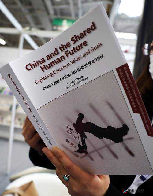 一前一后三个人轮换的英文怎么说以及相关探讨