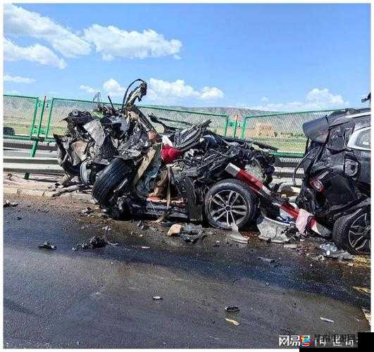 在公交车上被撞了八次：令人难以置信的出行遭遇