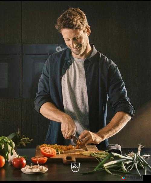 厨房挺人 XXX 激情猛交，场面震撼无比