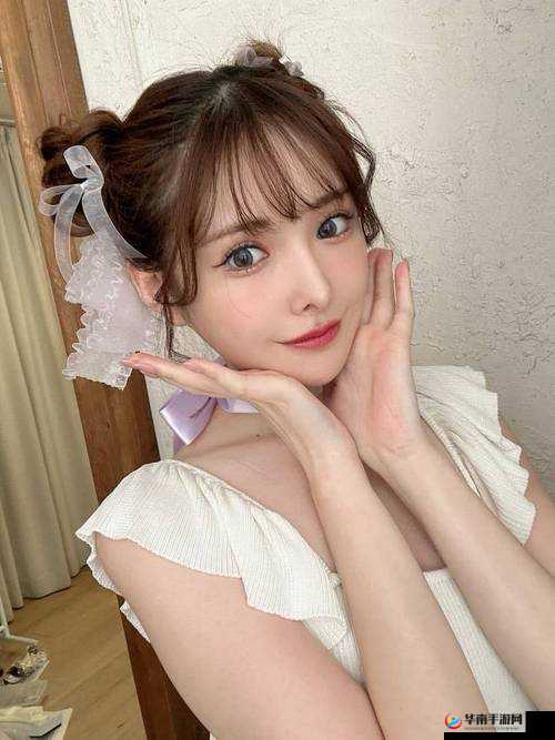 百位知名女优FREEZEFRAME丰满老师，她的作品为什么备受欢迎？