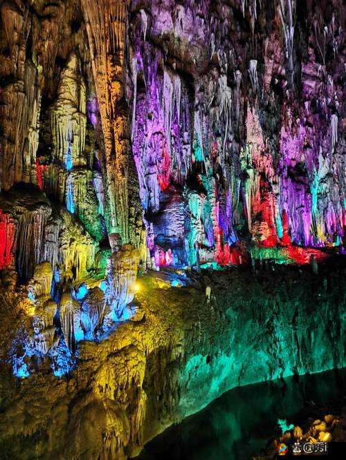 妈妈桃花源洞口的神秘奇幻之旅