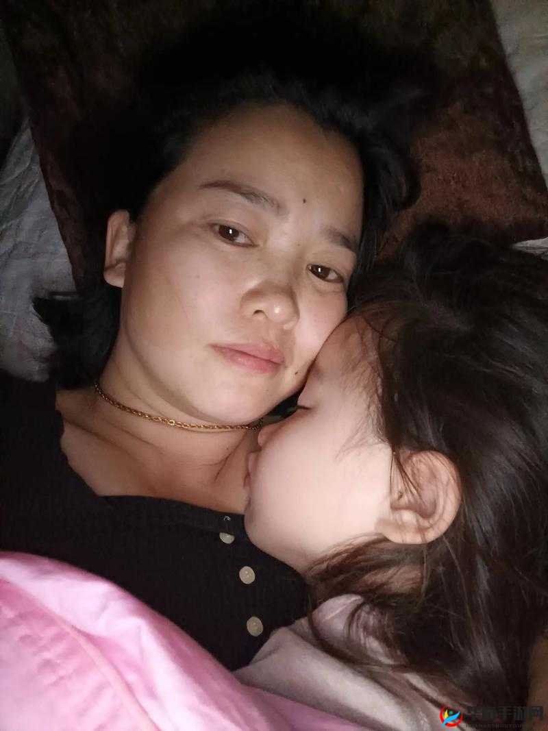 闺女 17 岁每天晚上要抱着睡:这到底是怎么回事该如何应对