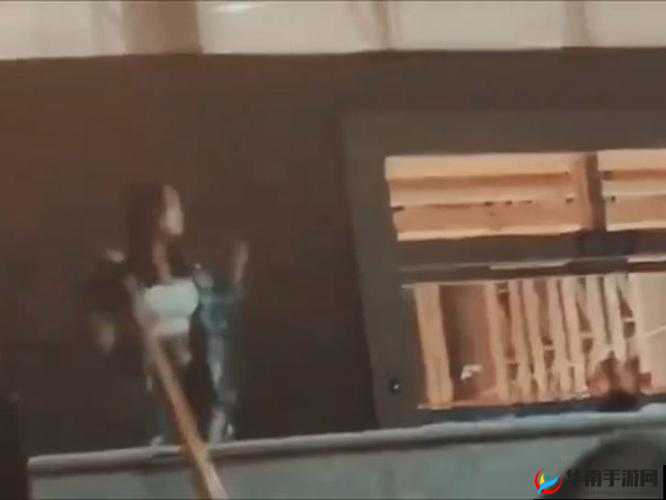 军训时大白兔蹦出来了这奇妙一幕令人难忘