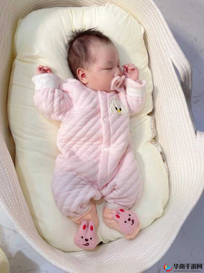 自我安抚的图片：给自己一个温暖的拥抱和鼓励