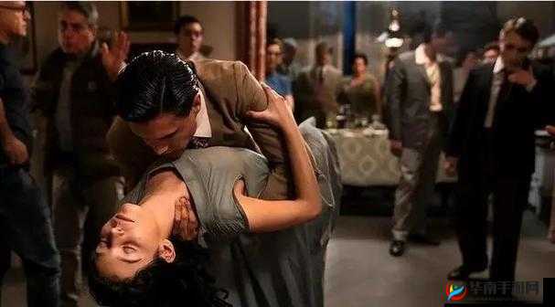 激情成人电影：黄色叼嗨片，带你体验别样的激情与震撼