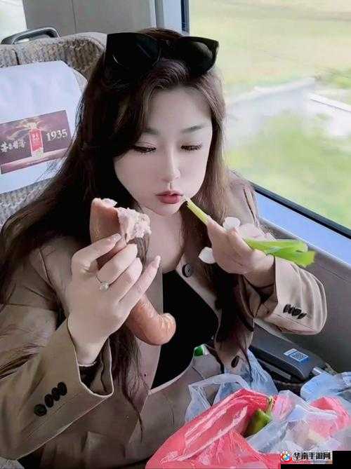 真实记录：当小洞饿了想吃大香肠，你猜结果如何