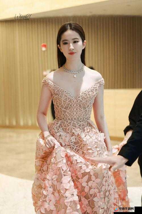 又粗又硬猛烈挺进刘亦菲那如花苞般娇嫩之处