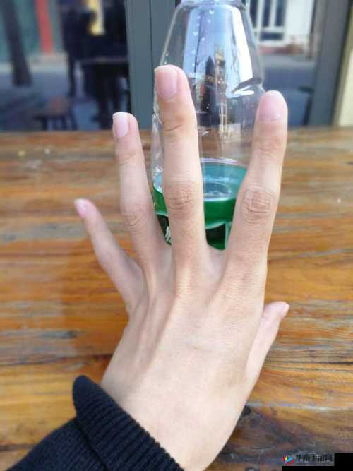 男人的手伸到口袋里有什么好处：探索其中的奥秘与意义