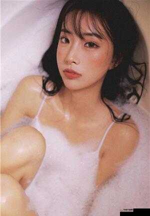 引领潮流：Top 18 女rapper 火力全开