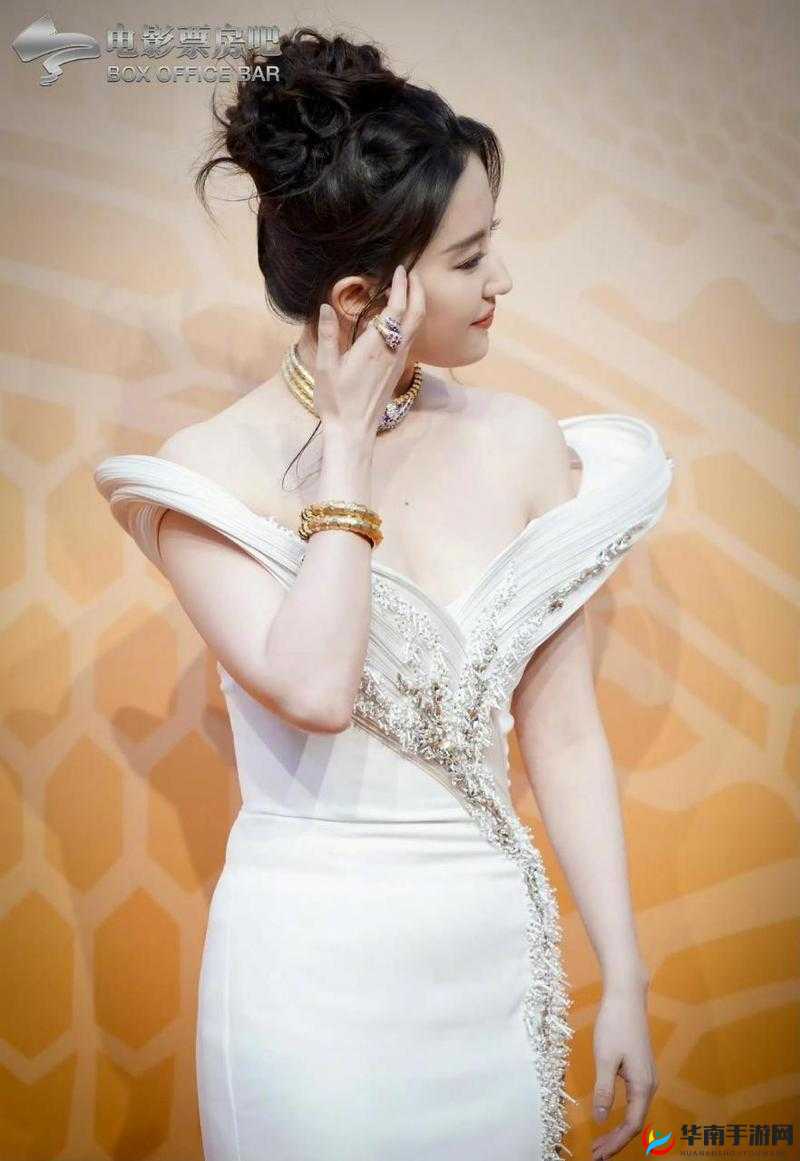 刘亦菲 B 太白：她的独特魅力与精彩演绎令人沉醉其中