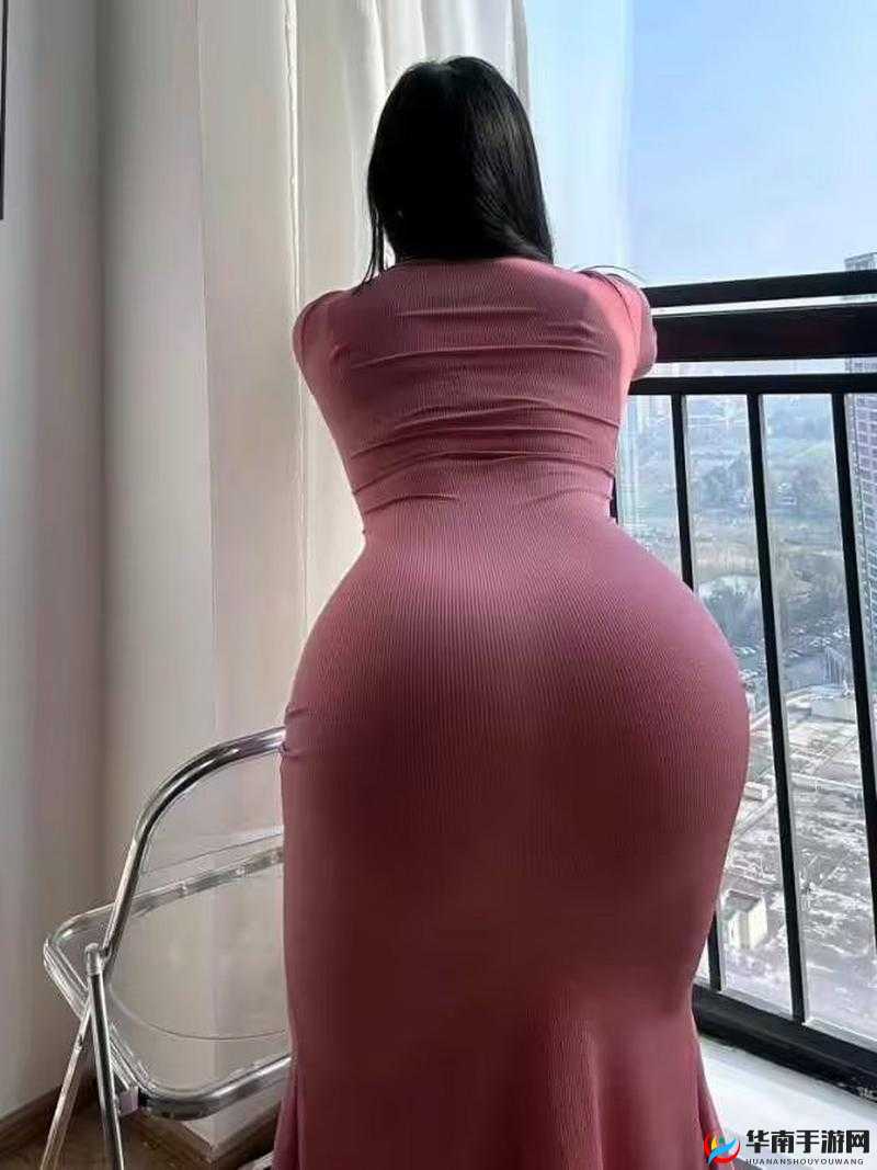 丰满熟妇极具魅力大屁屁震撼呈现