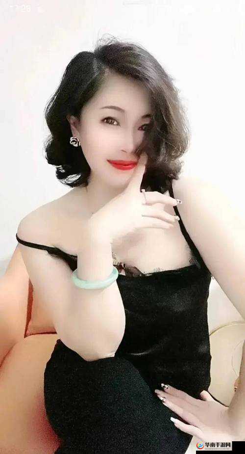 亚洲国产精品尤物，让你久久不能忘怀的视觉盛宴