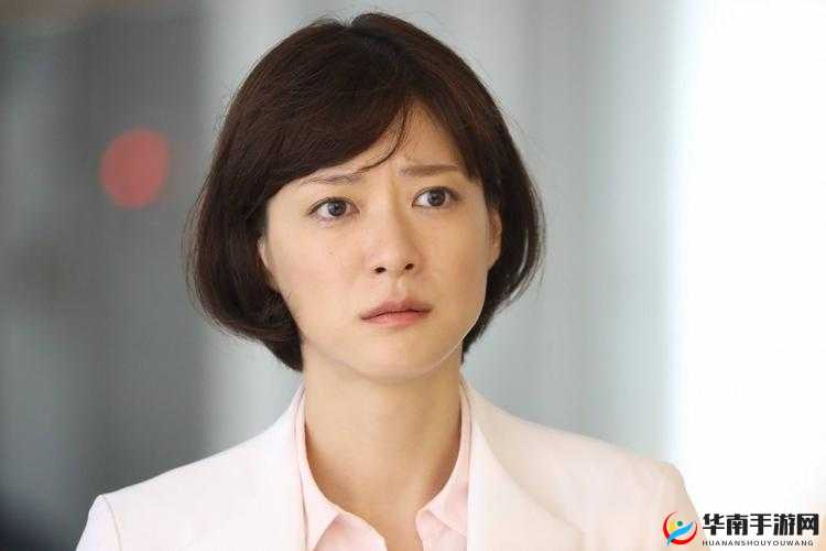 最新亚洲乱伦三级 AV 相关内容引发热议探讨