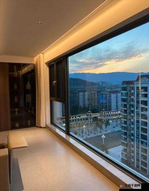 落地窗 H1H2 下的别样景致与独特氛围