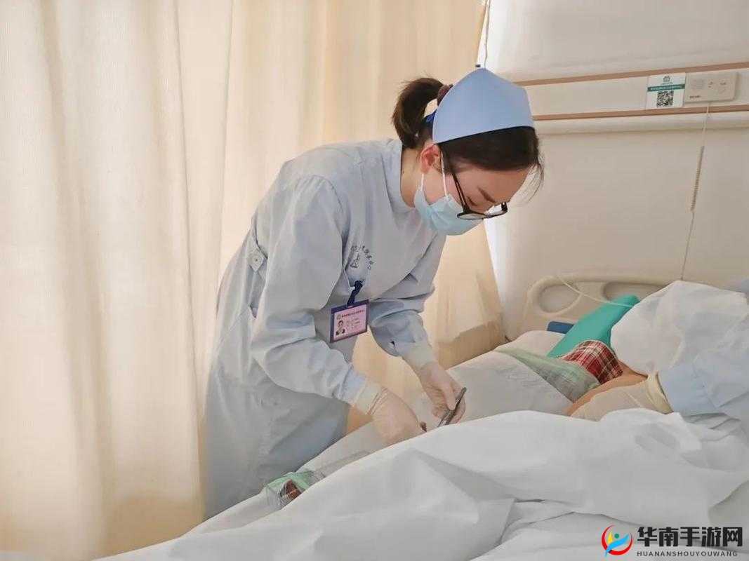 中国产XXXXA 片免费护士：揭秘白衣天使背后的激情与奉献