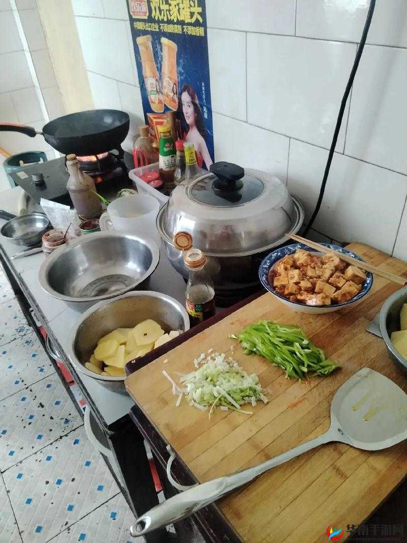 厨房多次索要刷碗挑战：家务琐事中的拉锯战