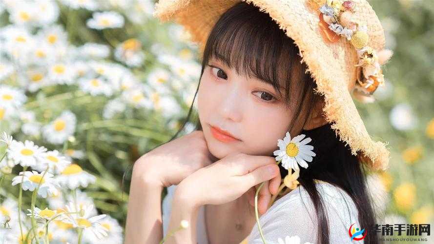 国产一卡 2 卡 3 卡 4 卡无卡国色，展现东方女性之美