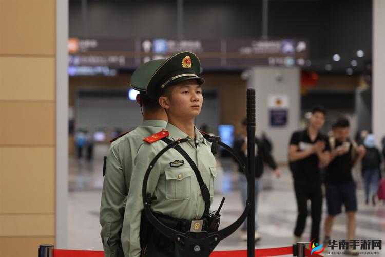 武警小哥 gry2024 ：坚守岗位保家国平安的英勇战士