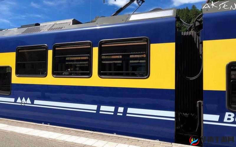 震撼雅典拉开火车视频高清全程呈现