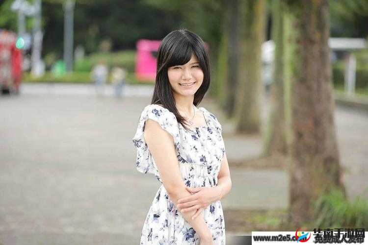 亚洲色图校园春色人妻诱惑：一段不为人知的校园秘事