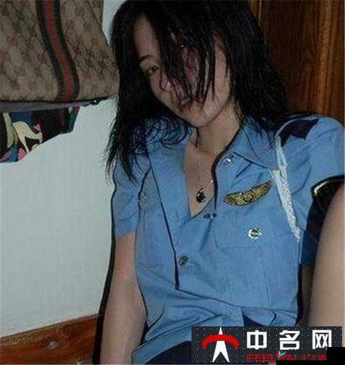 张柏芝吃鸡照艳全集：揭秘背后的故事