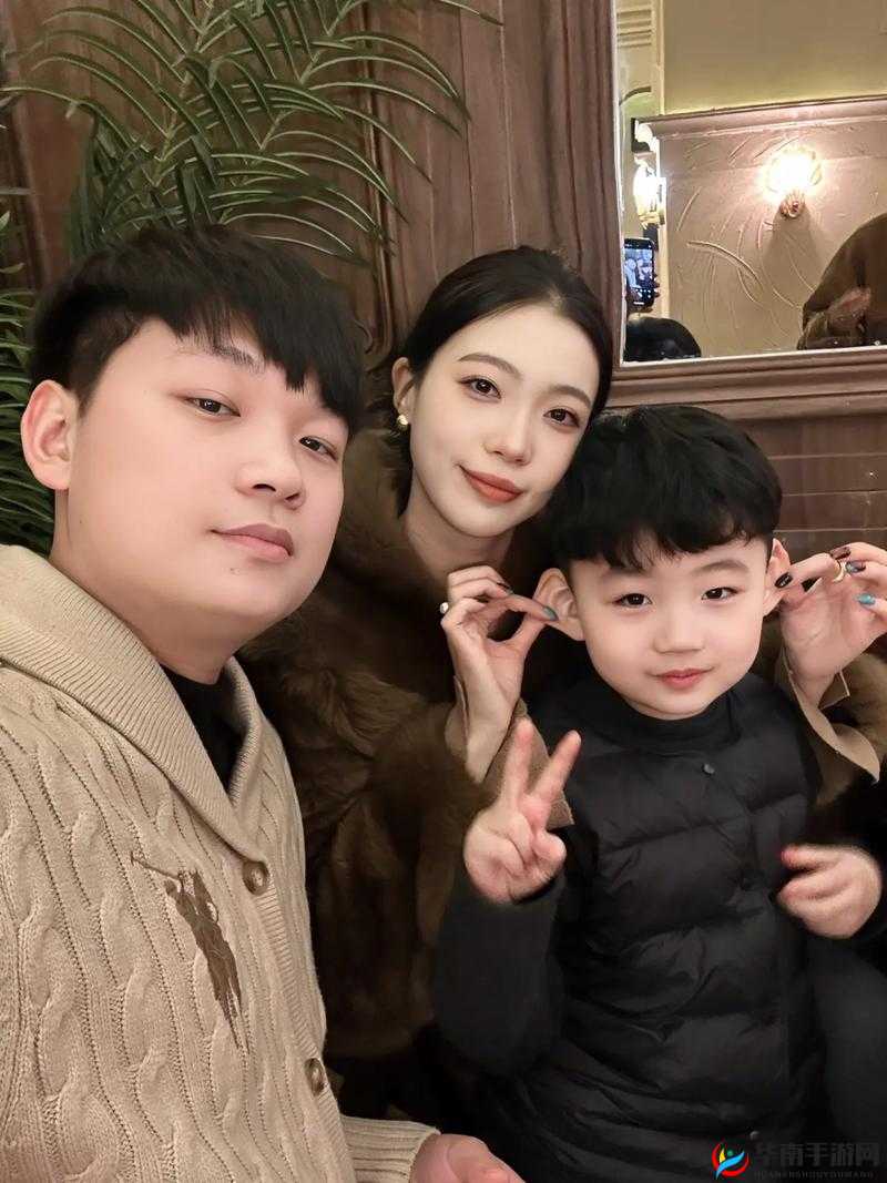 三个人也不错 1V2 看点究竟何在