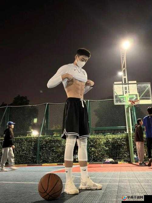 体育生翘臀公 0 被猛攻 Gαy02 精彩过程全揭秘