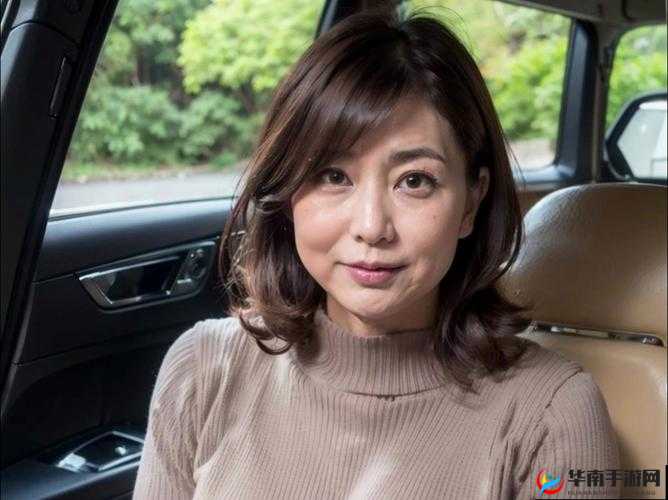 年少不知熟女败火 88AV：探索性与成熟之美