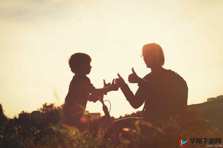 女儿给船上父亲送饭:饱含深情的温馨关怀之旅