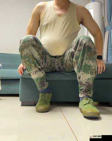 勾搭快递员：两个互搡的小蓝 Gv 故事