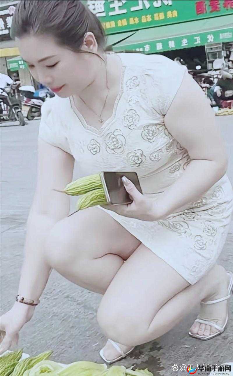 高大丰满肥熟妇丰满大白屁股：充满成熟韵味的美丽风景