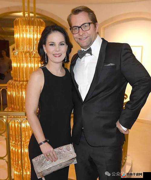 丈夫要求妻子热情招待前来的部长