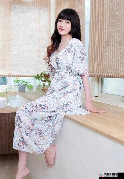 md0070 沈娜娜苏清歌团圆火锅播放：一场温馨的团聚盛宴