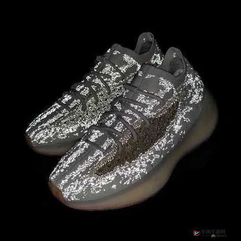 YEEZY380 蜜桃粉满天：展现独特魅力的时尚之选